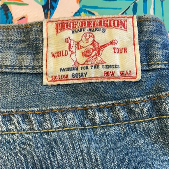 True Religion Bobby shorts with embroidery - Picture 3 of 10